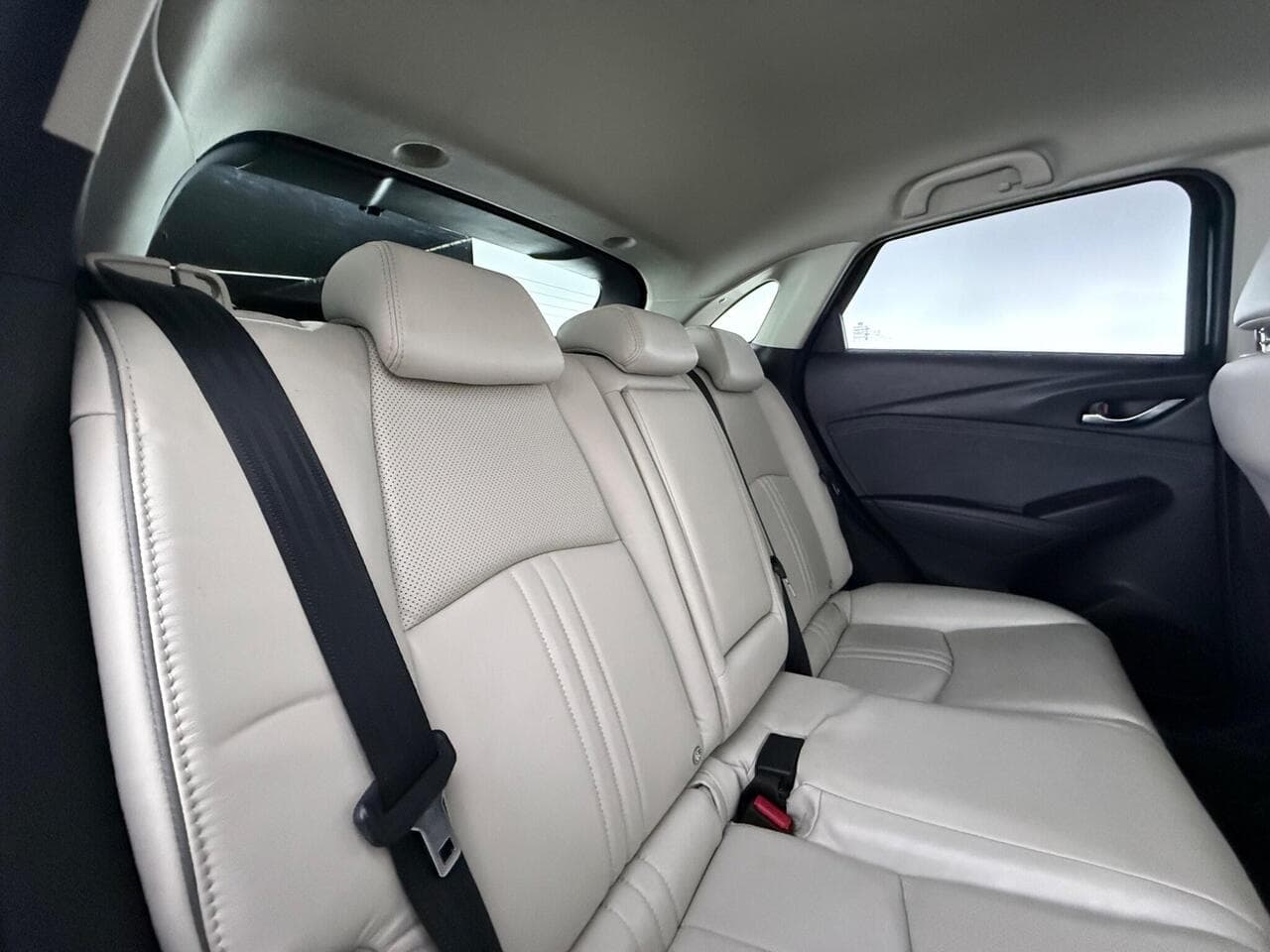 Mazda CX-3 thumbnail Seats Rear