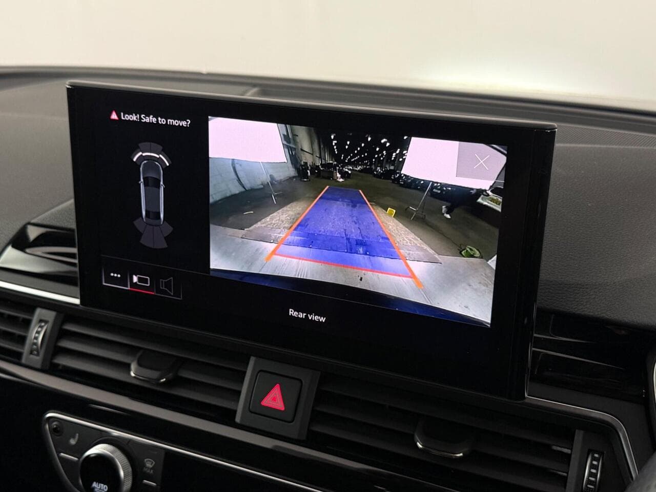 Audi A4 thumbnail Infotainment System