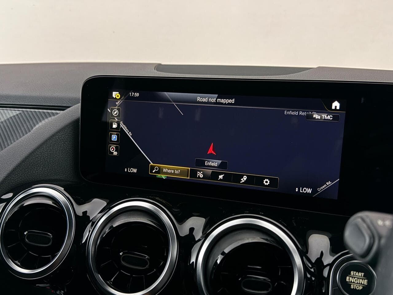 Mercedes-Benz GLA thumbnail Infotainment System