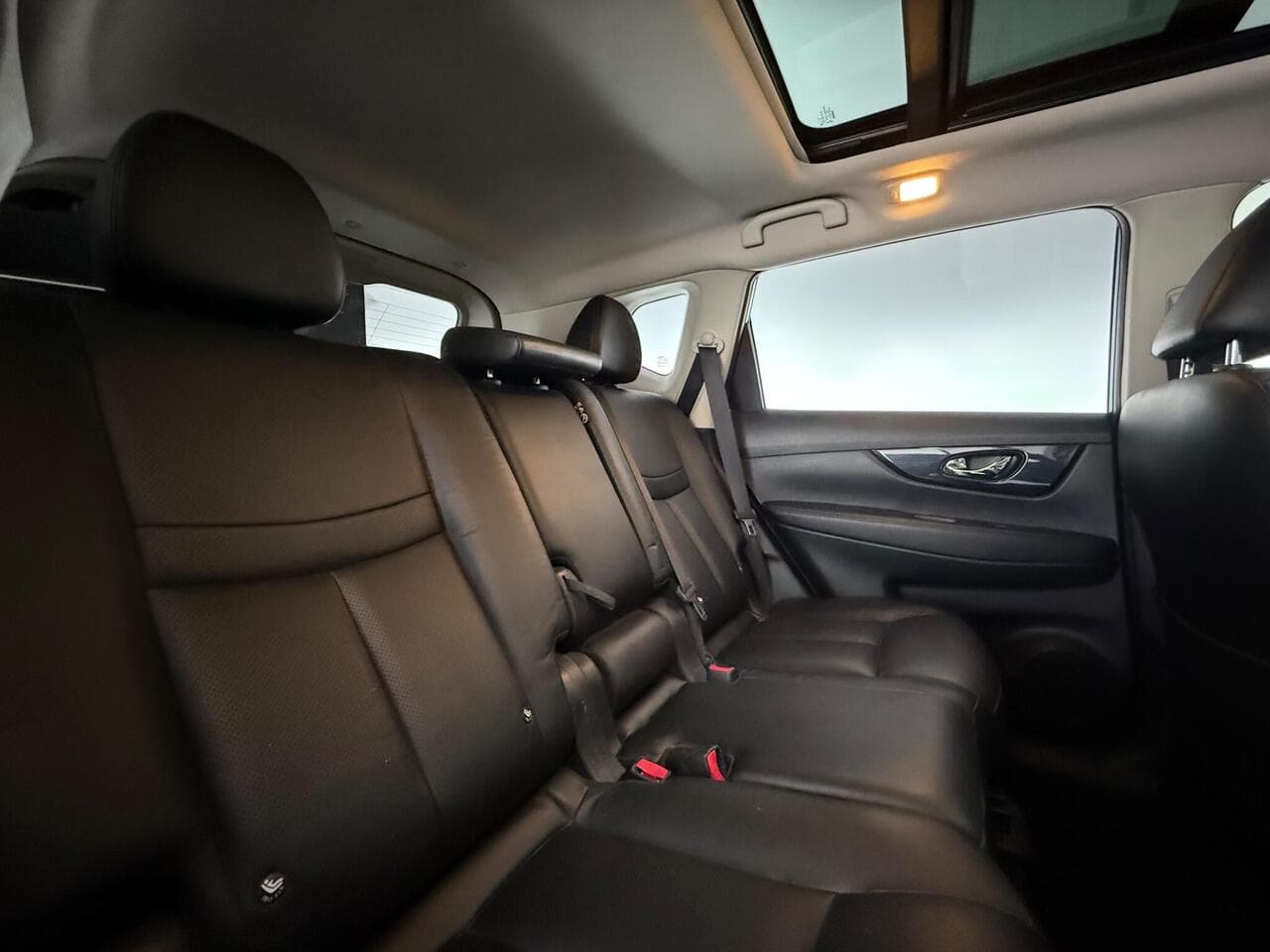 Nissan X-Trail thumbnail Seats Rear