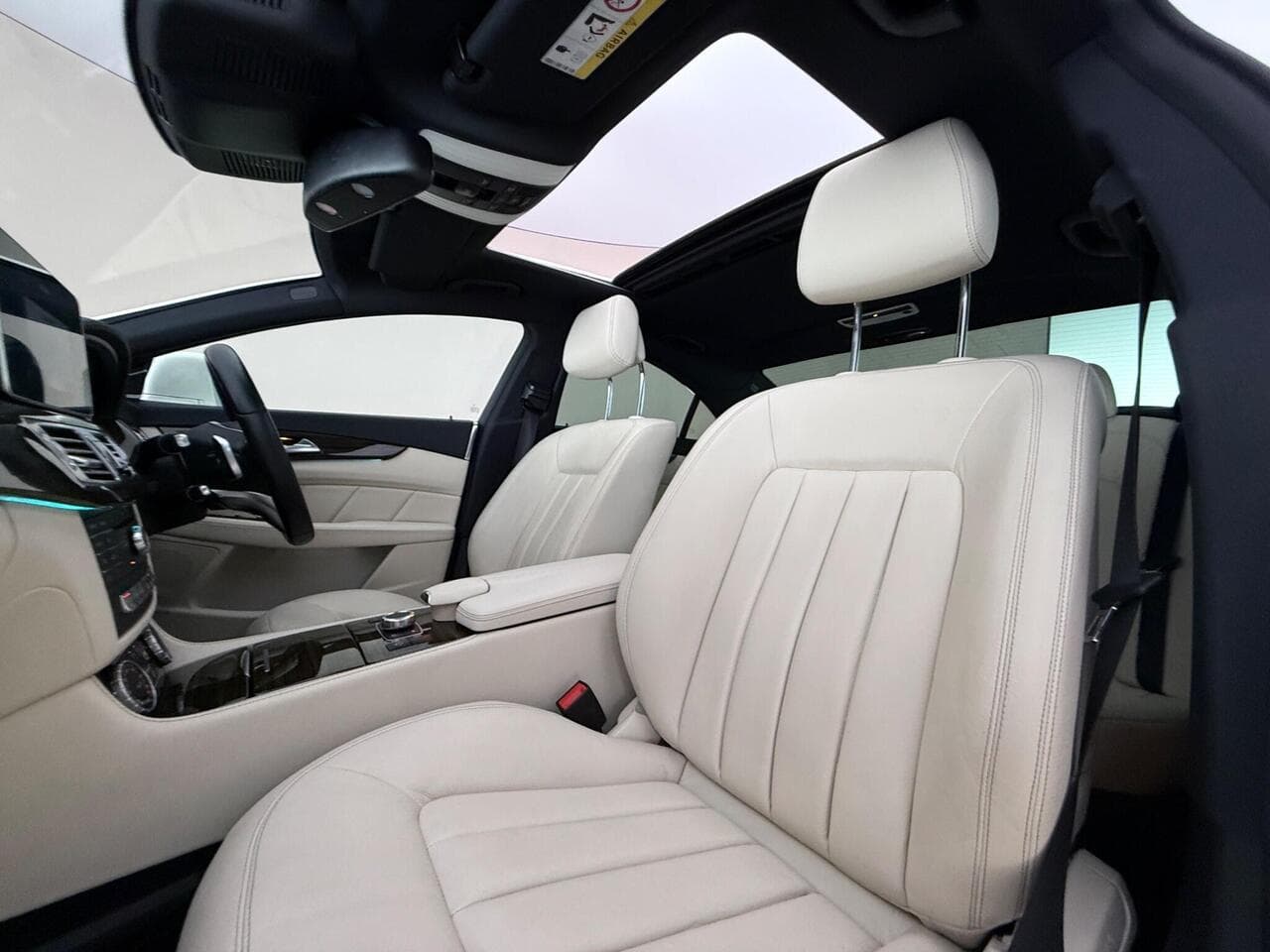 Mercedes-Benz CLS thumbnail Seat Front Passenger