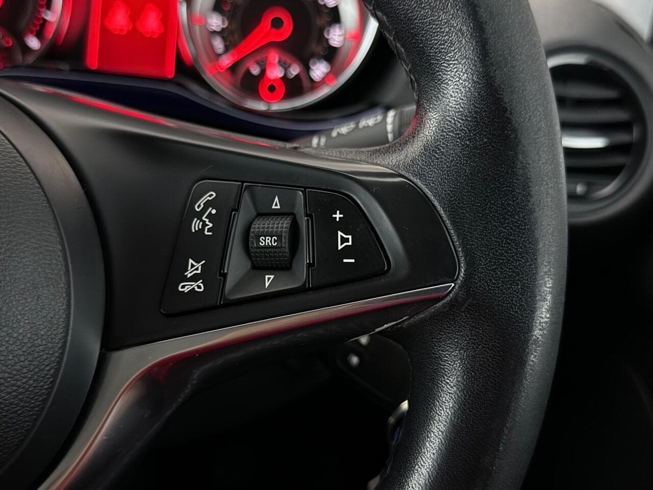 Vauxhall ADAM thumbnail Misc Controls