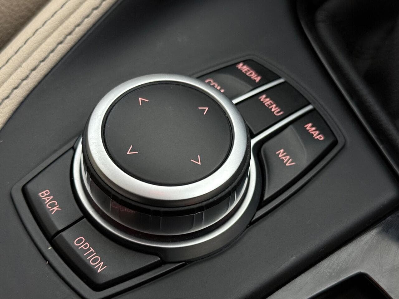 BMW X1 thumbnail Misc Controls