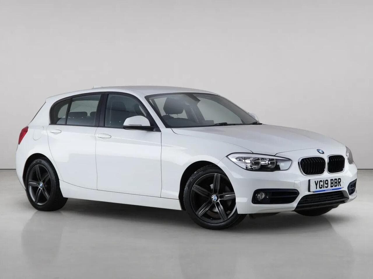 BMW 1 Series - BMW 1 Series 1.5 118i Sport Euro 6 (s/s) 5dr