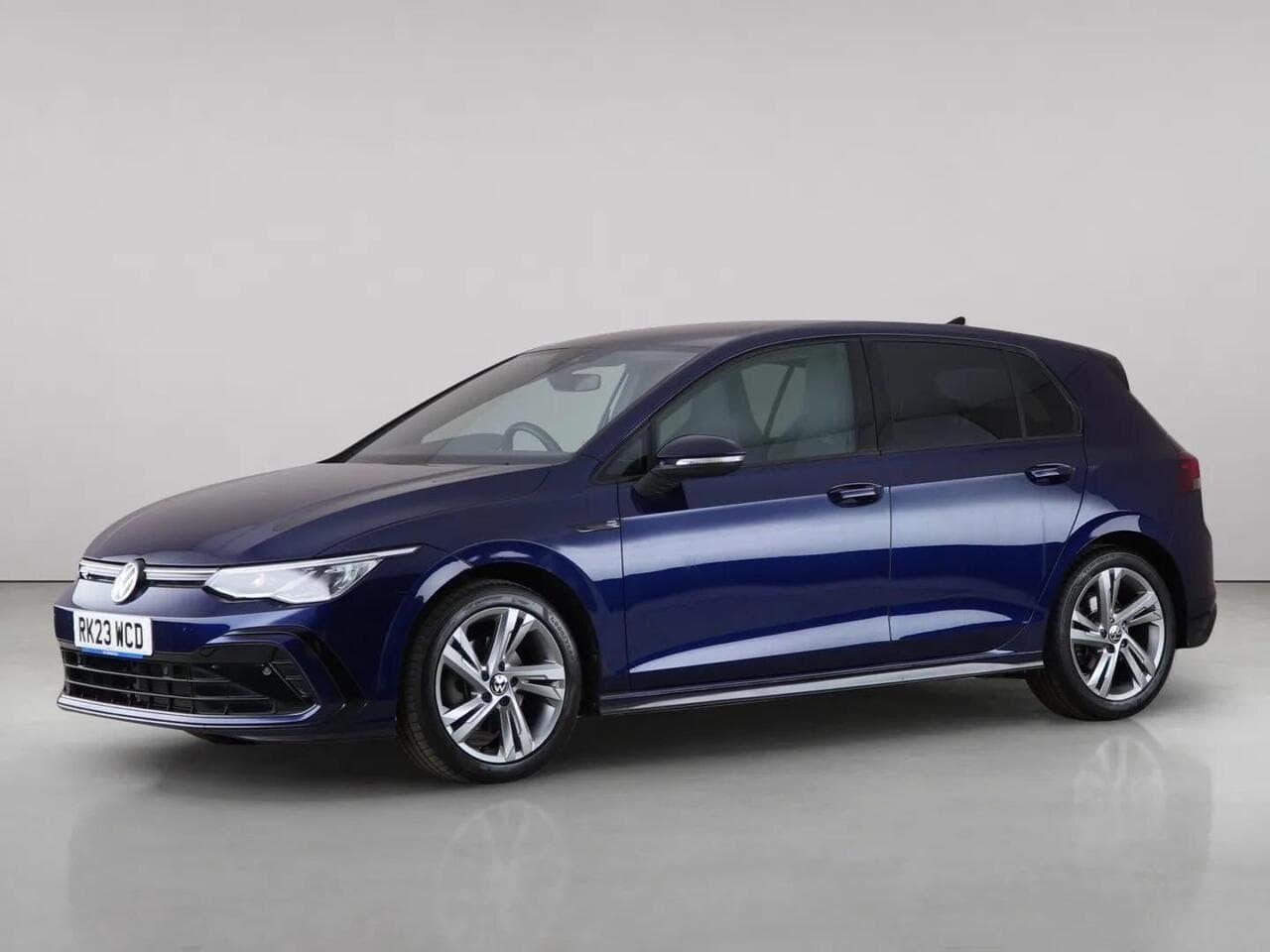 Volkswagen Golf thumbnail Front Left