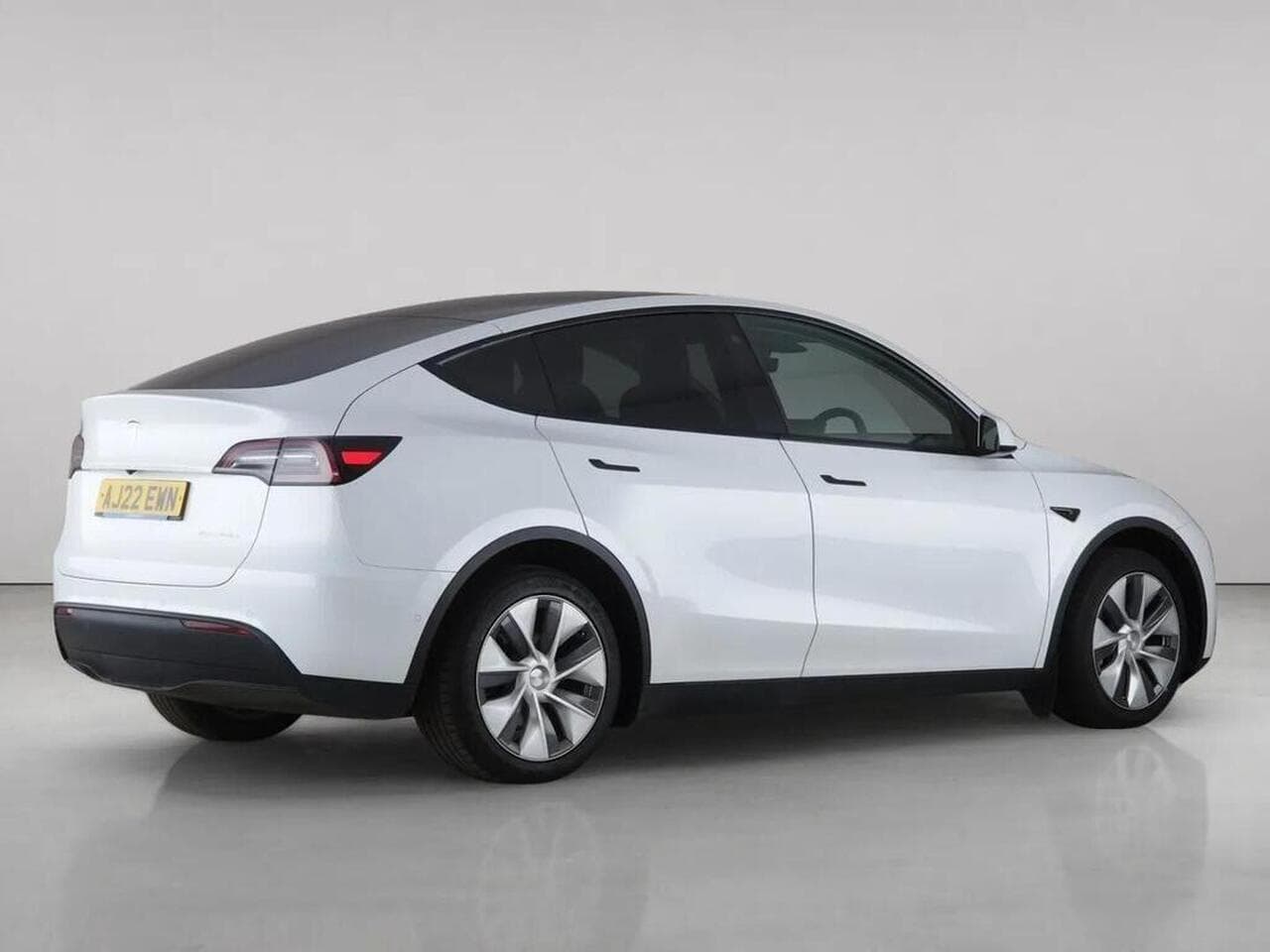 Tesla Model Y thumbnail Inconclusive