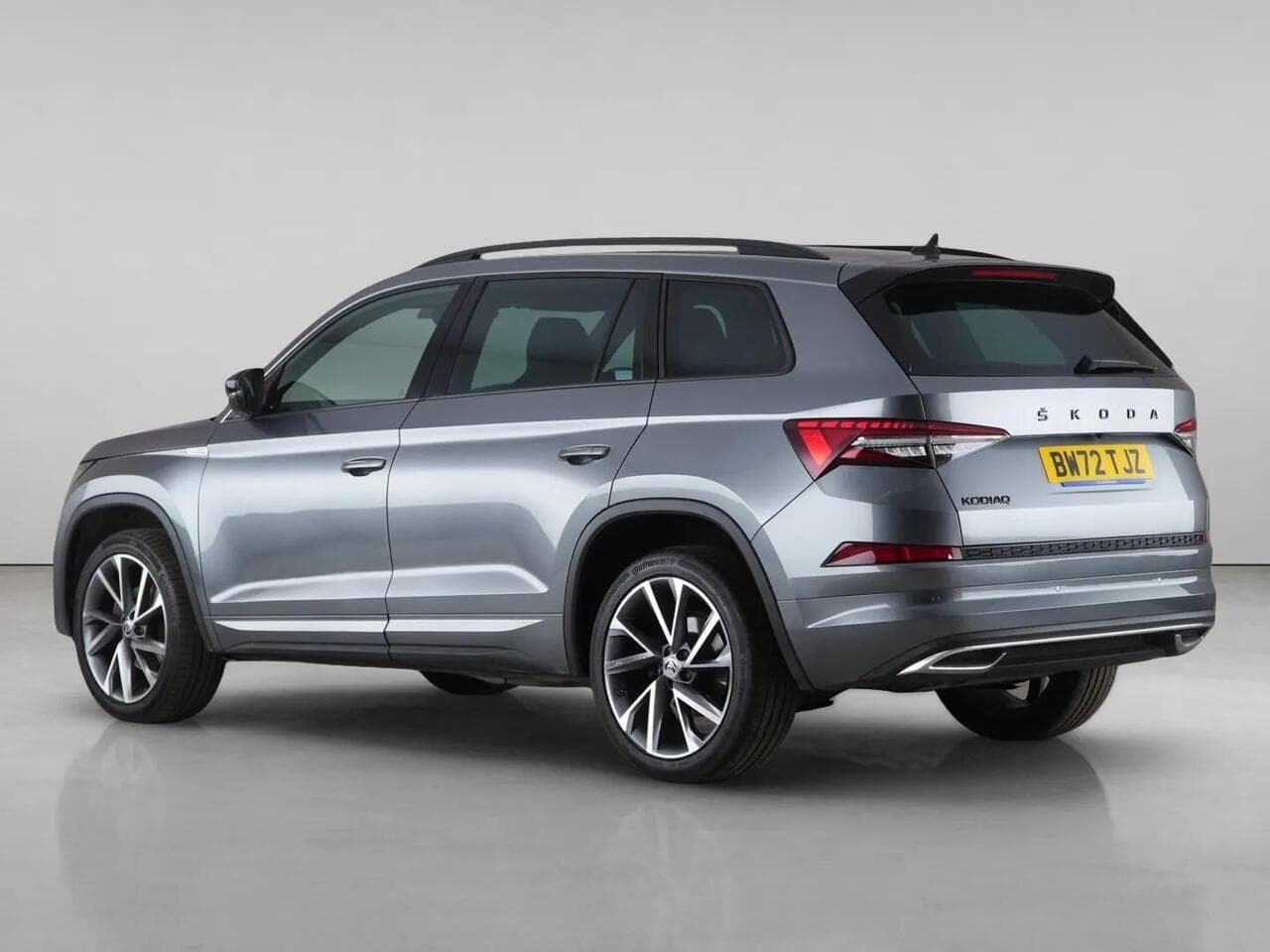 Skoda Kodiaq thumbnail Rear Left