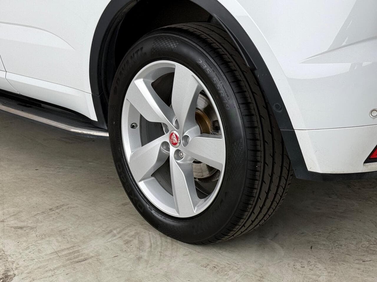 Jaguar E-PACE thumbnail Wheel