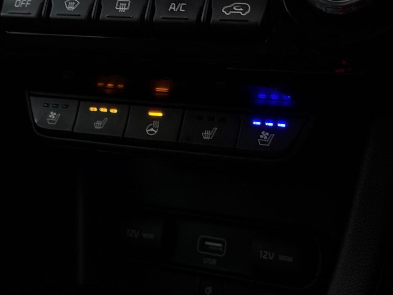 Kia Sportage thumbnail Misc Controls