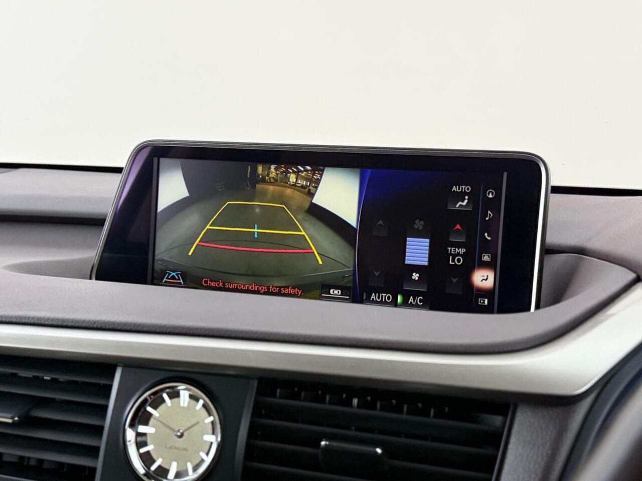 Lexus RX thumbnail Infotainment System