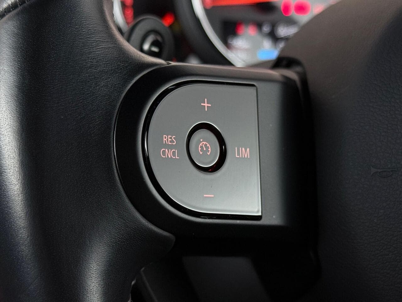 MINI Convertible thumbnail Misc Controls