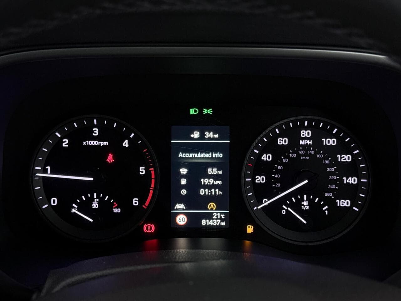 Hyundai TUCSON thumbnail Driver Instruments
