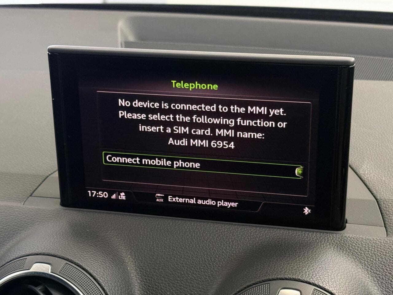 Audi Q2 thumbnail Infotainment System