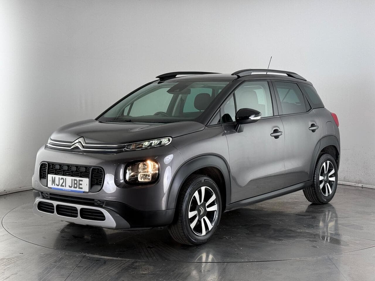 Citroen C3 Aircross thumbnail Front Left