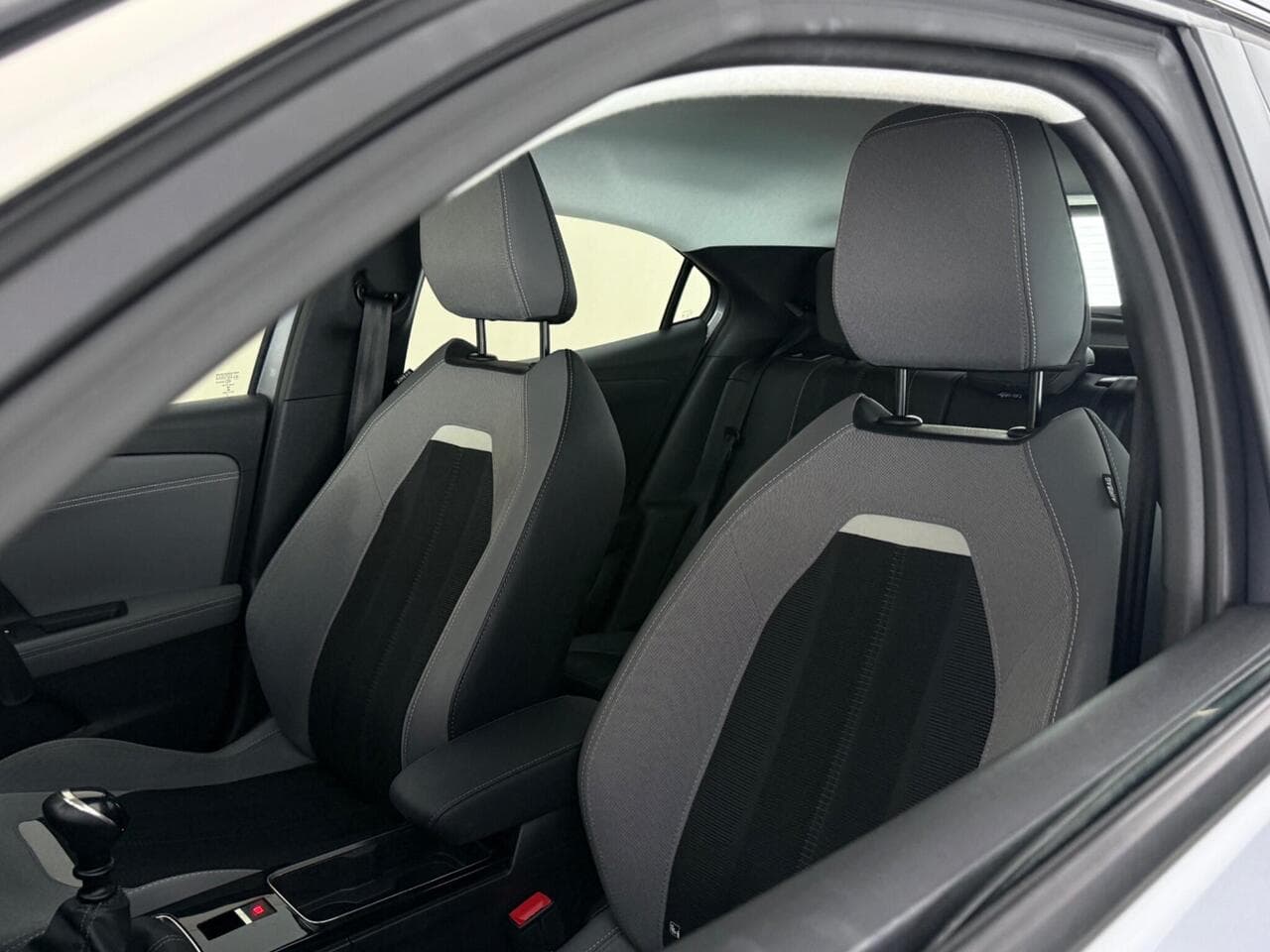 Vauxhall Mokka thumbnail Seat Front Passenger