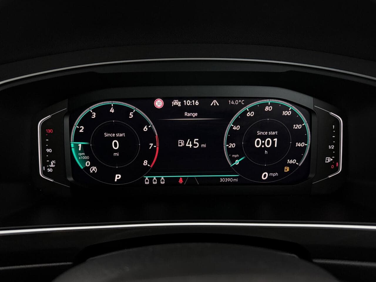 Volkswagen Tiguan thumbnail Driver Instruments