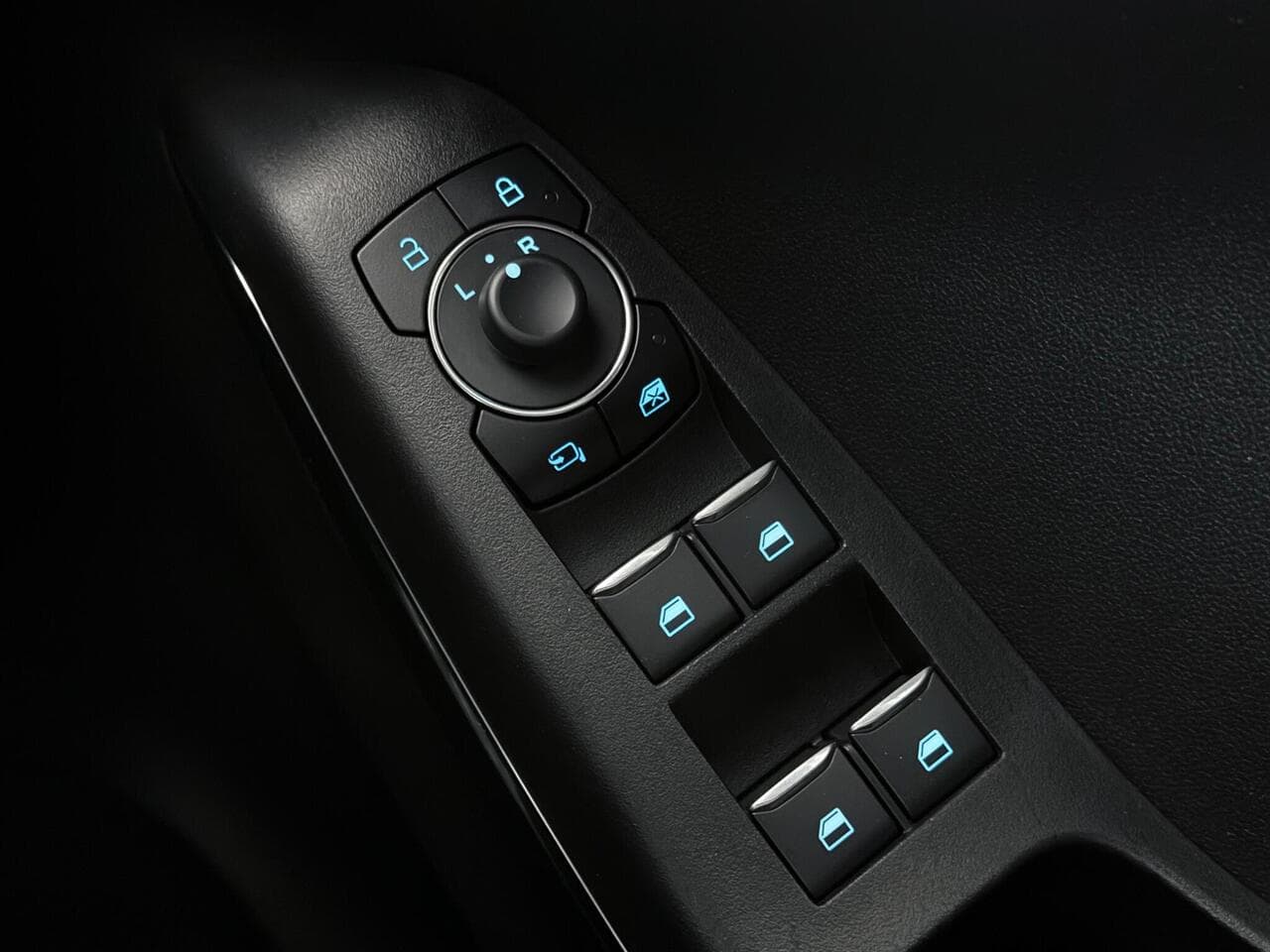 Ford Puma thumbnail Misc Controls