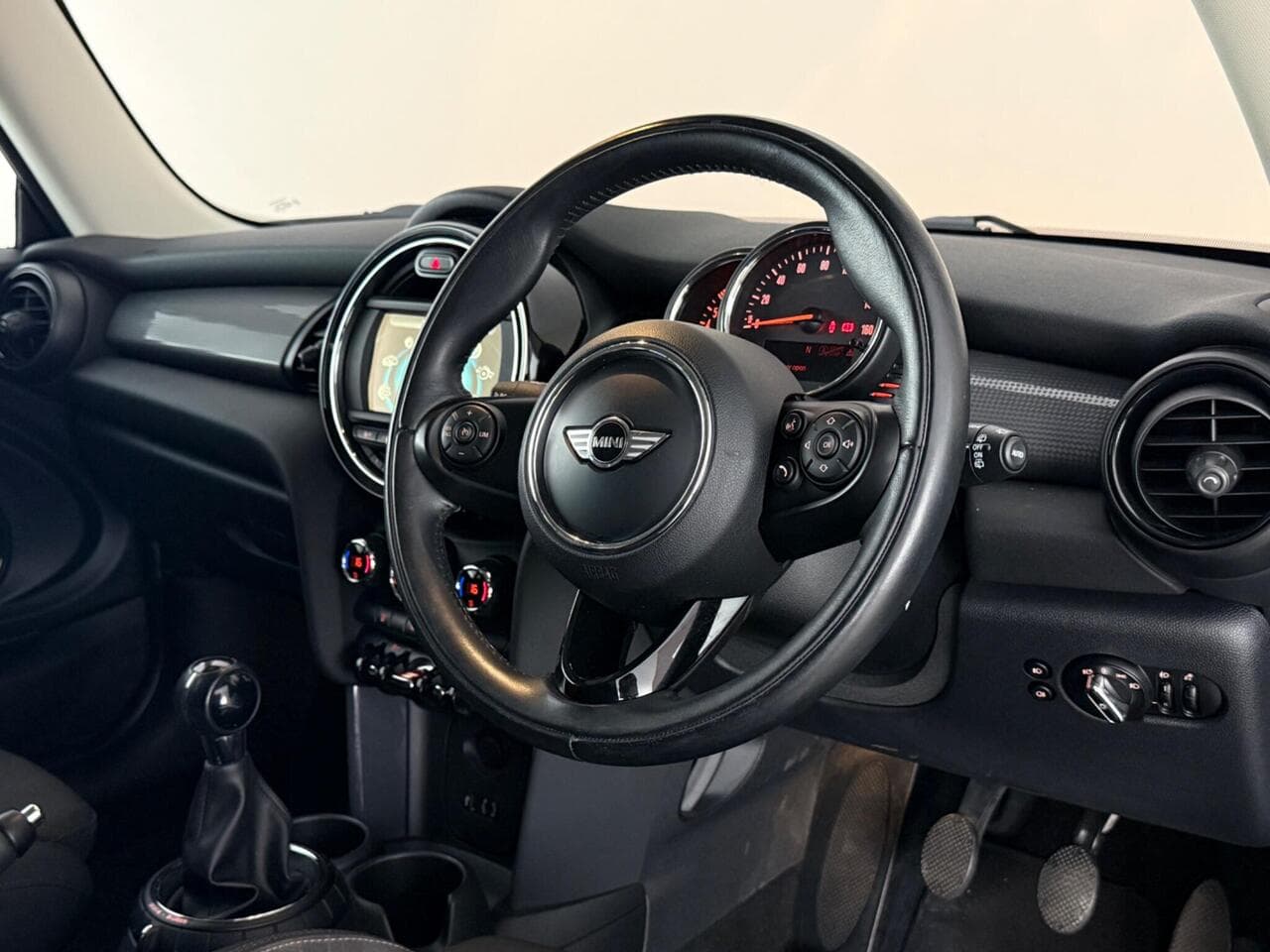 MINI Hatch thumbnail Inconclusive