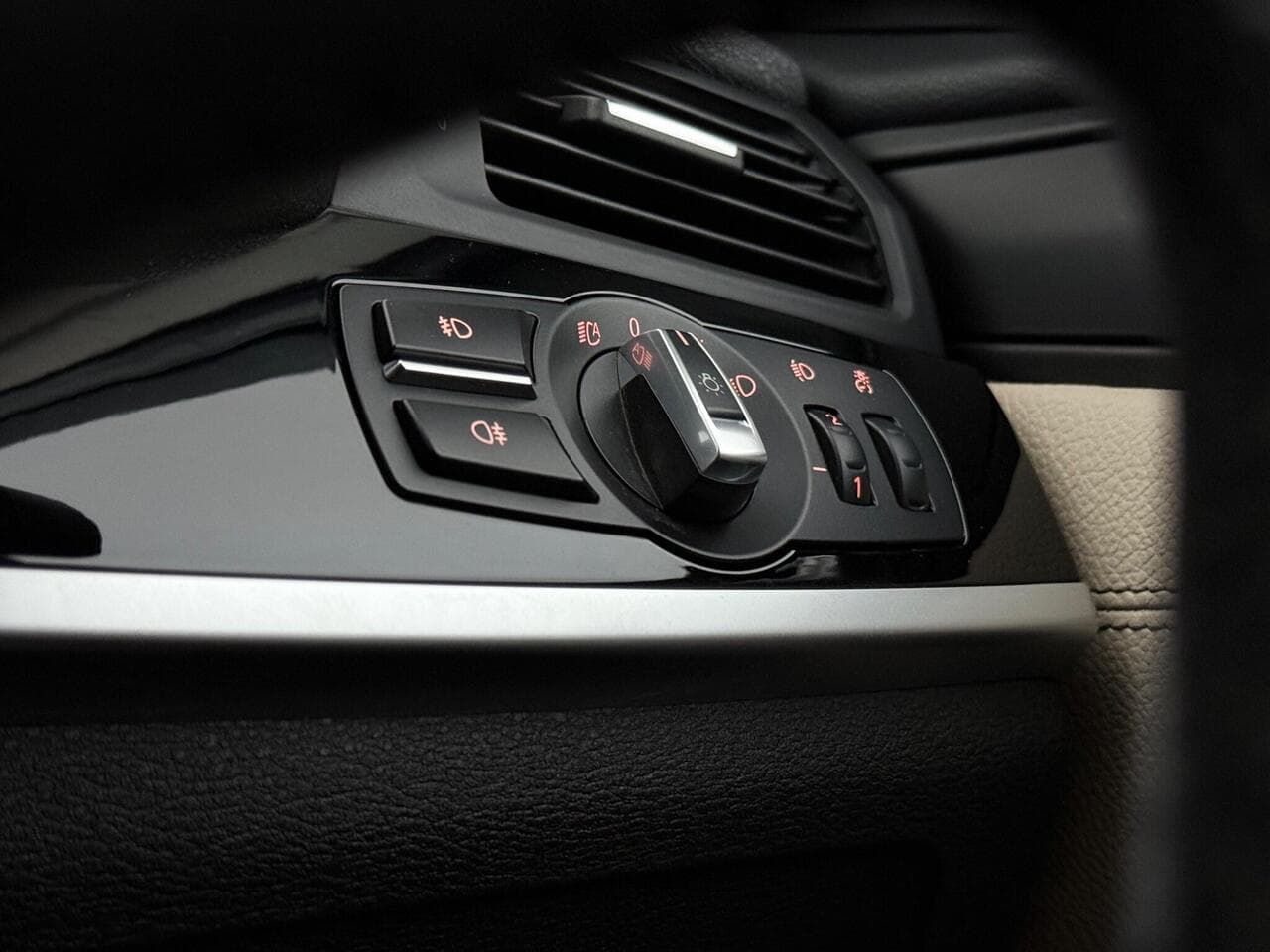 BMW X3 thumbnail Misc Controls