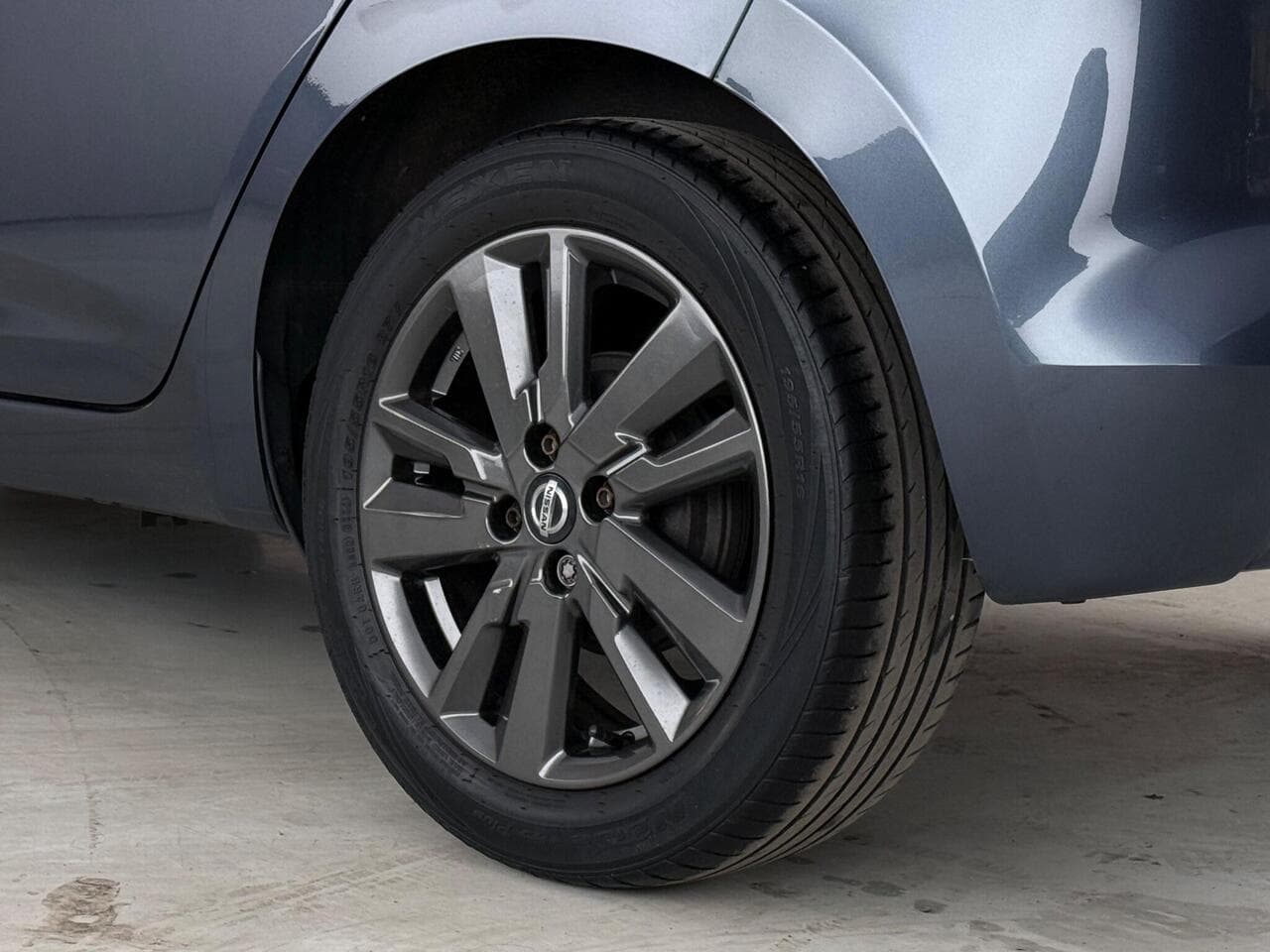 Nissan Micra thumbnail Wheel