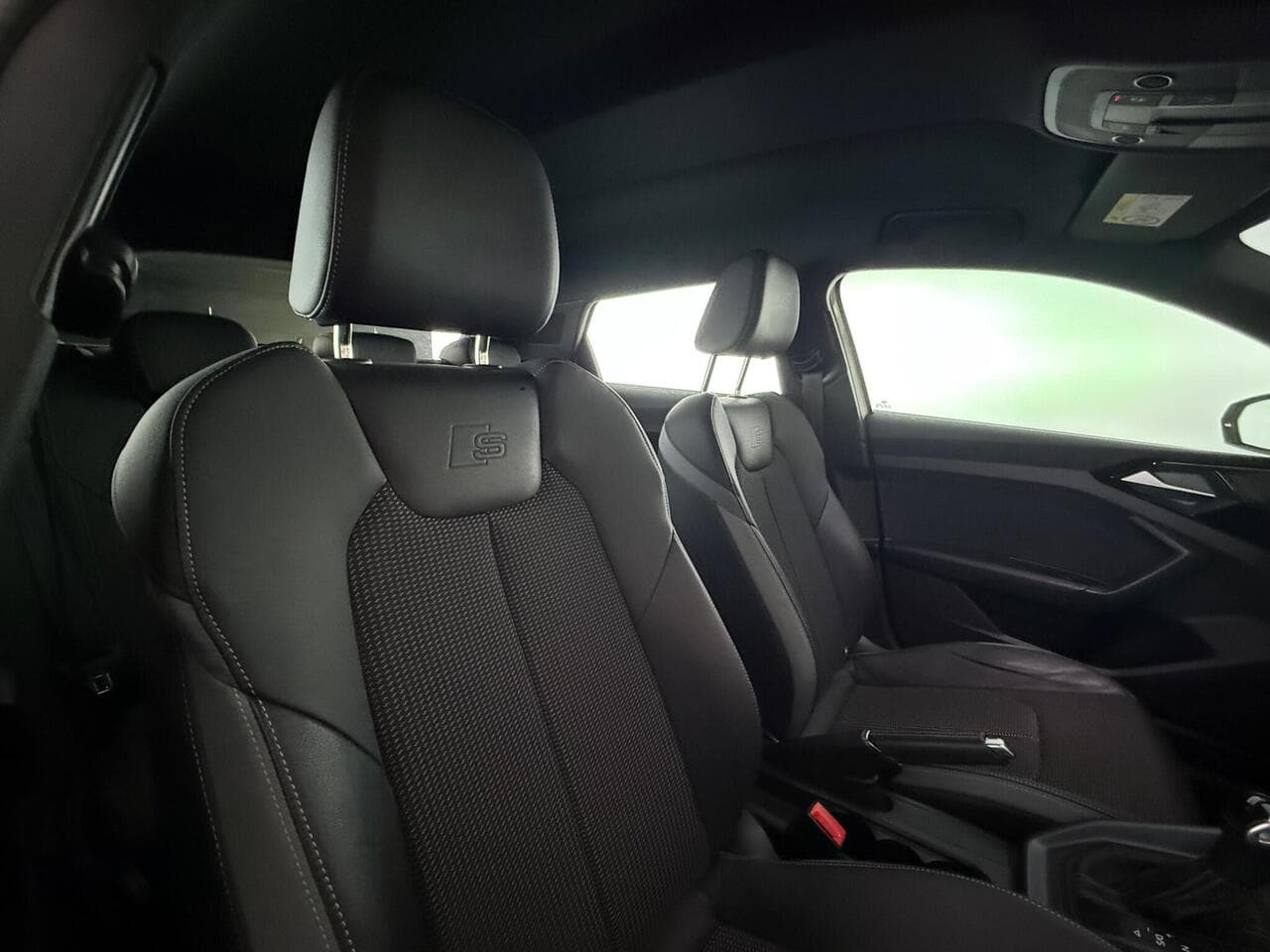 Audi A1 thumbnail Seat Driver