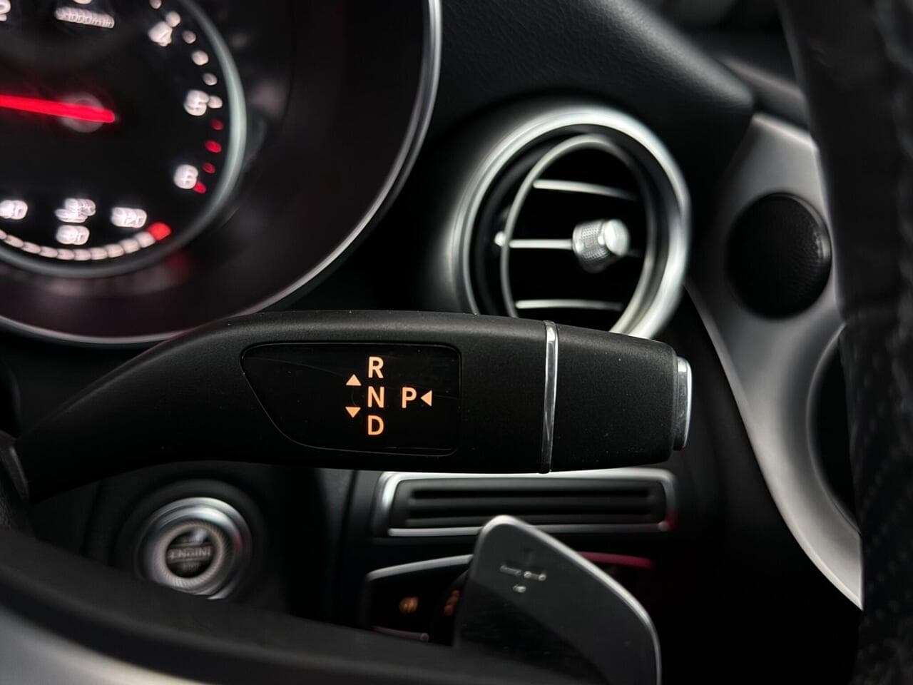 Mercedes-Benz C Class thumbnail Misc Controls
