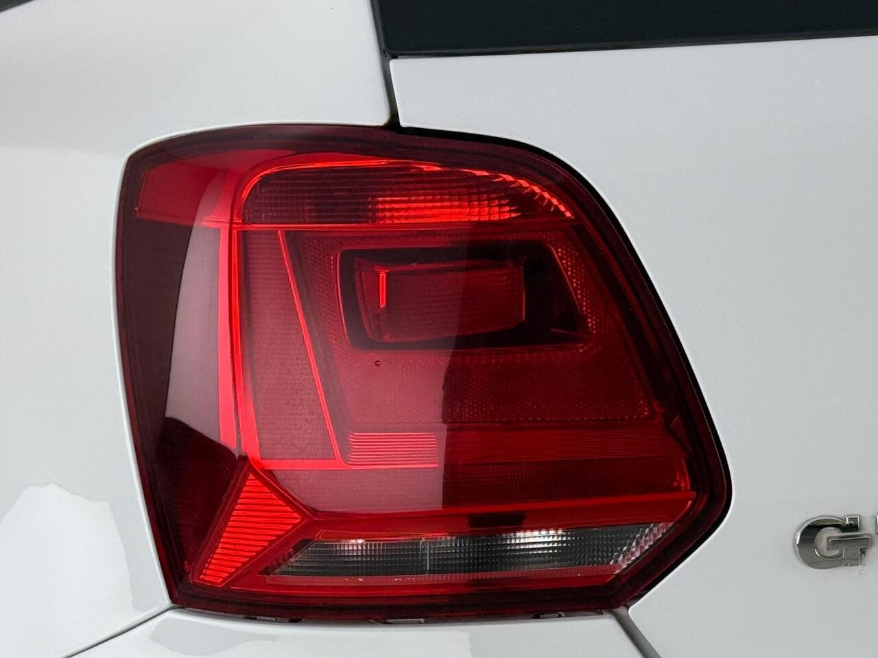 Volkswagen Polo thumbnail Lights Rear