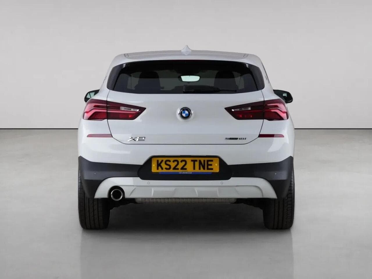 BMW X2 thumbnail Rear