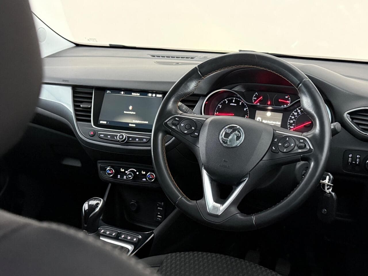 Vauxhall Crossland X thumbnail Steering Wheel