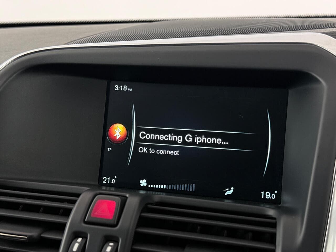 Volvo XC60 thumbnail Infotainment System
