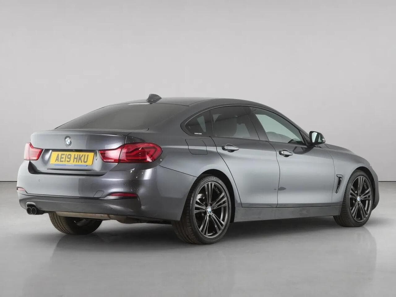 BMW 4 Series Gran Coupe thumbnail Rear Right