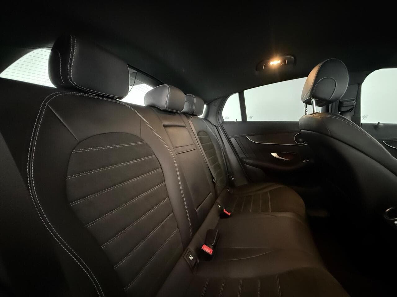 Mercedes-Benz GLC thumbnail Seats Rear
