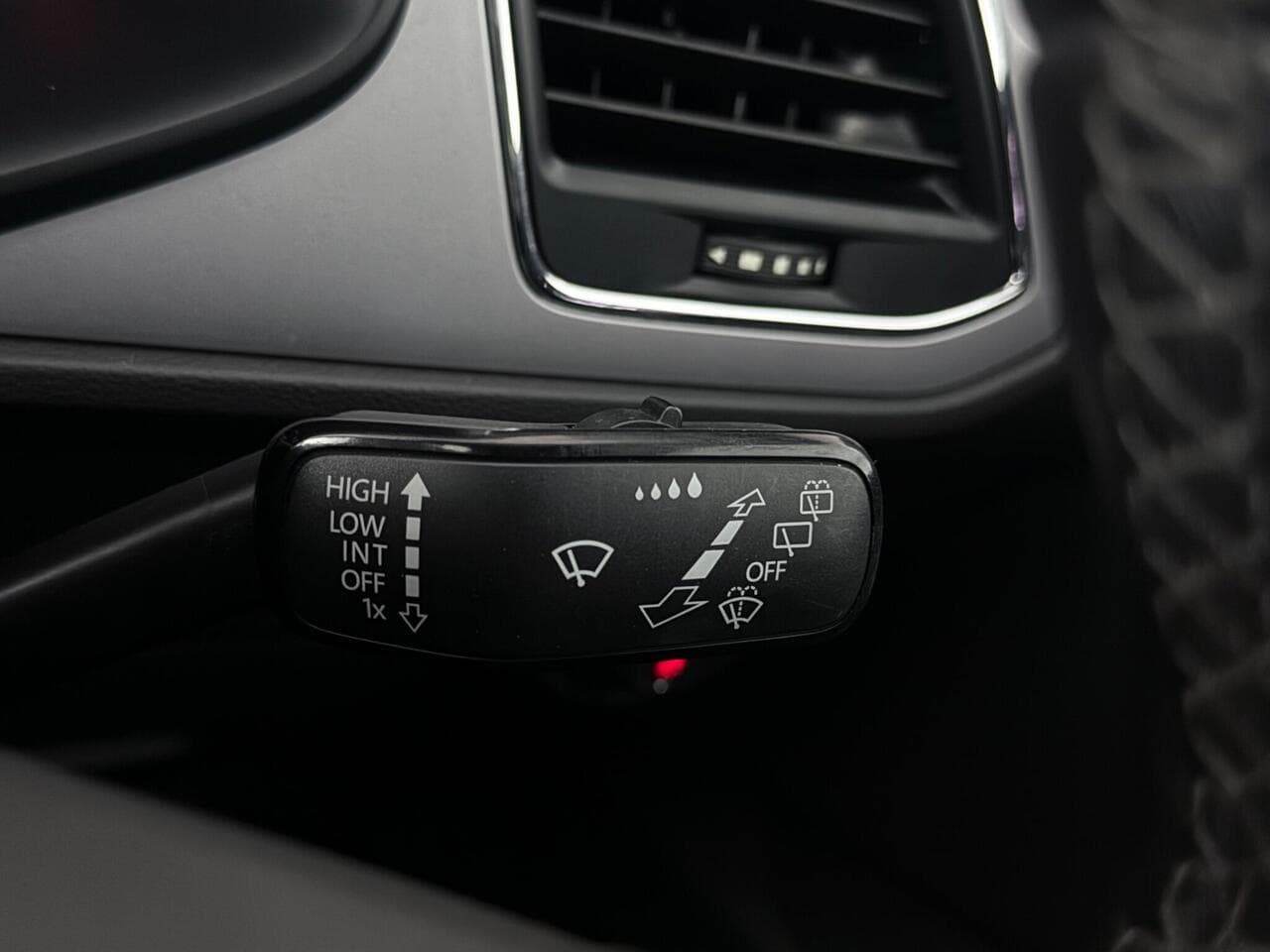 SEAT Leon thumbnail Misc Controls