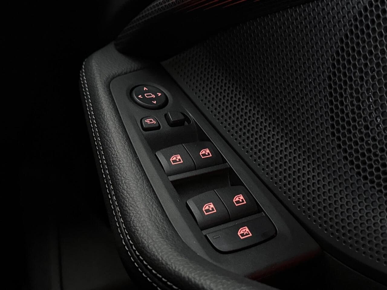 BMW 1 Series thumbnail Misc Controls