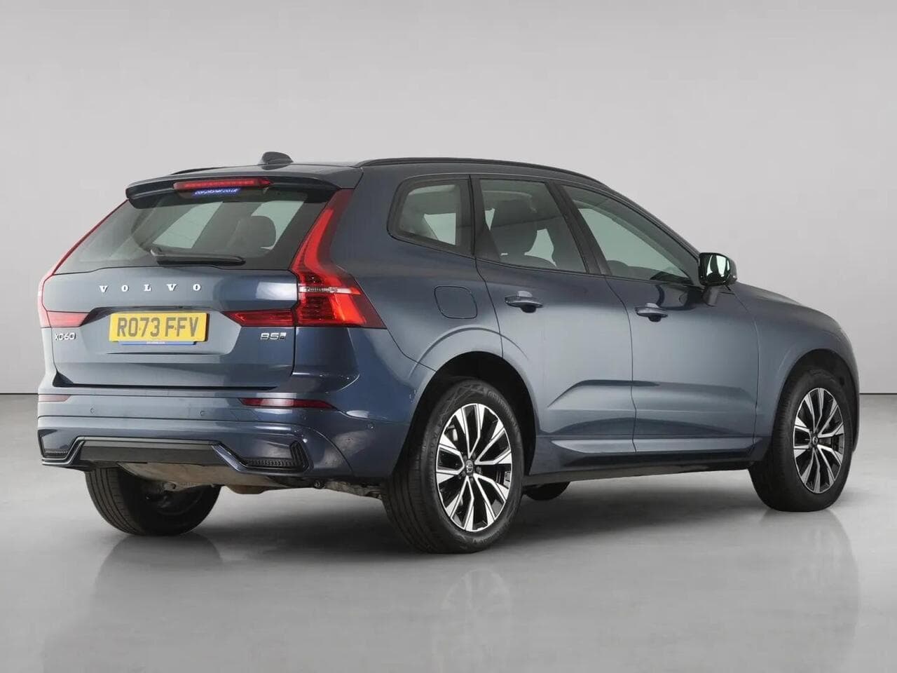 Volvo XC60 thumbnail Rear Right