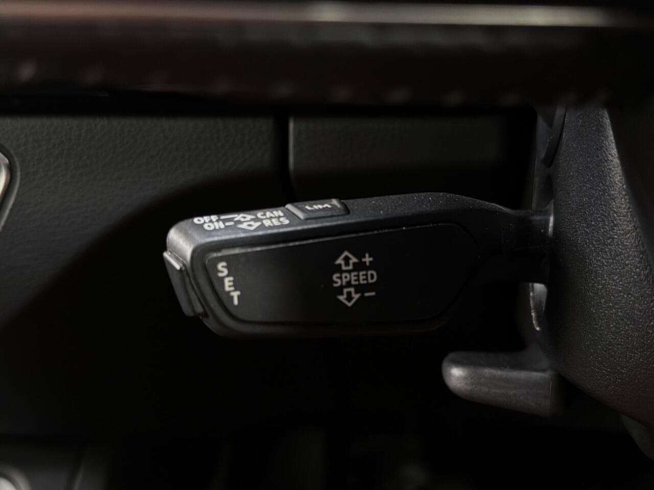 Audi Q5 thumbnail Misc Controls