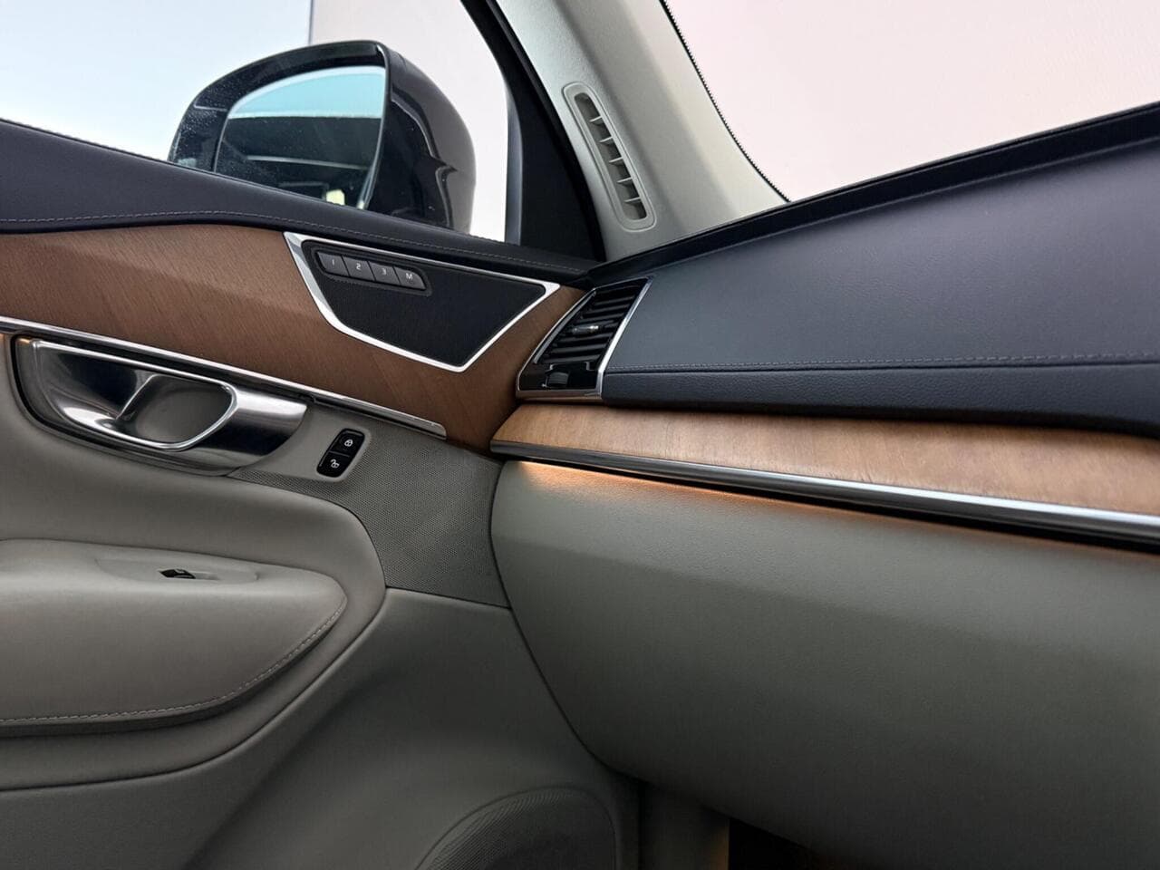 Volvo XC90 thumbnail Door Interior