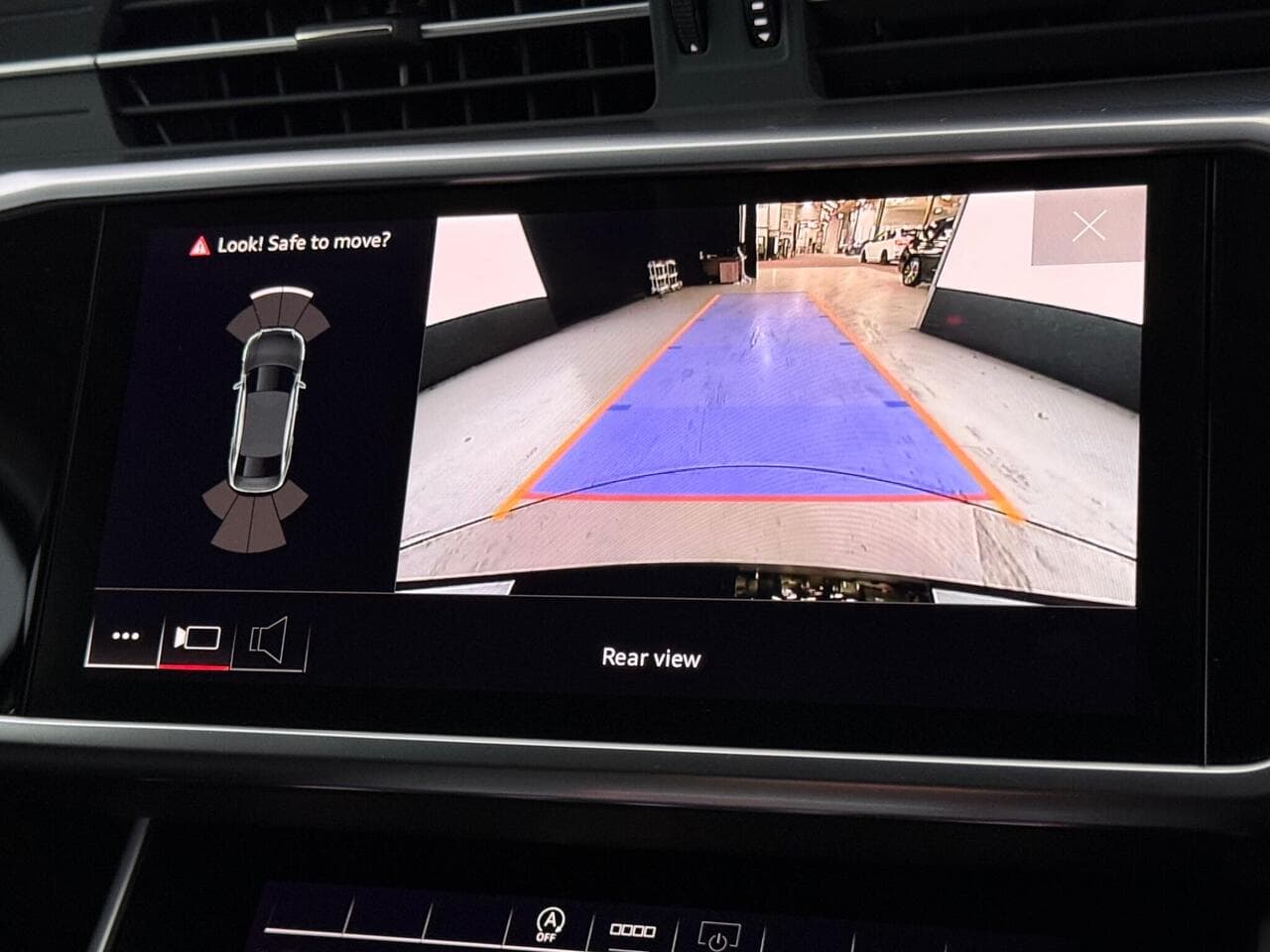 Audi A6 Saloon thumbnail Infotainment System
