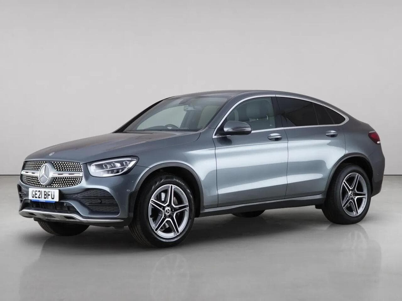 Mercedes-Benz GLC thumbnail Front Left
