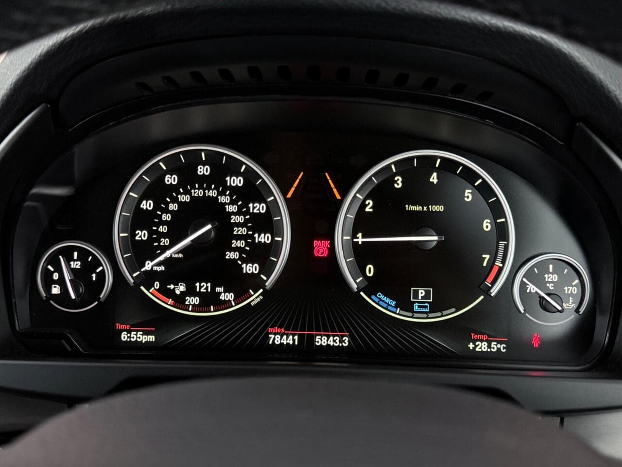 BMW X5 thumbnail Driver Instruments