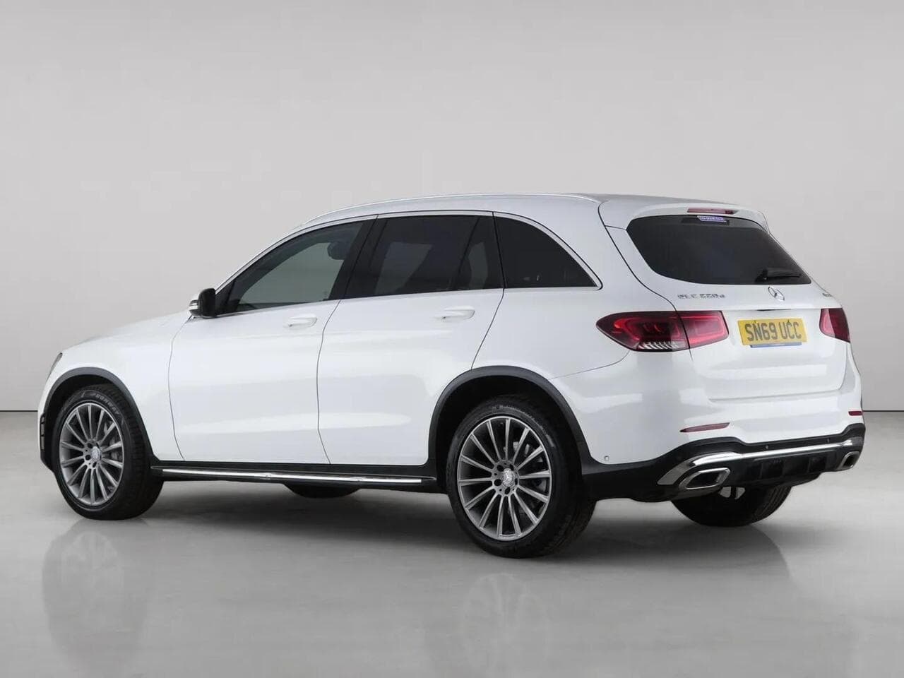 Mercedes-Benz GLC thumbnail Rear Left