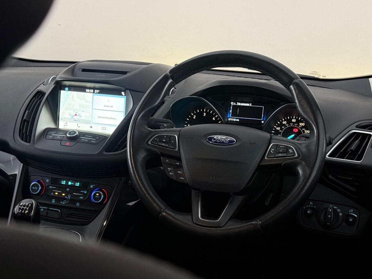 Ford Kuga thumbnail Steering Wheel