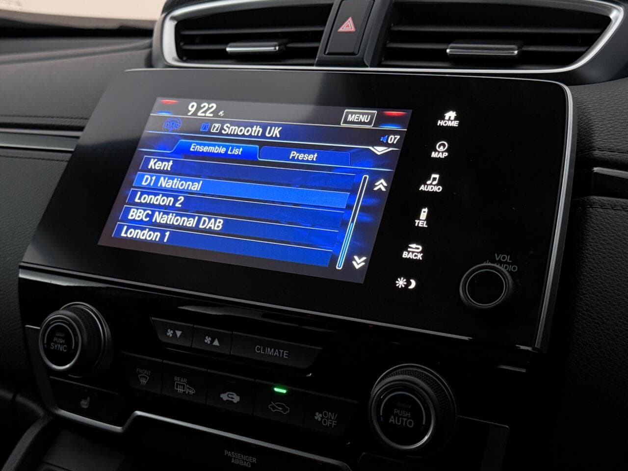 Honda CR-V thumbnail Infotainment System
