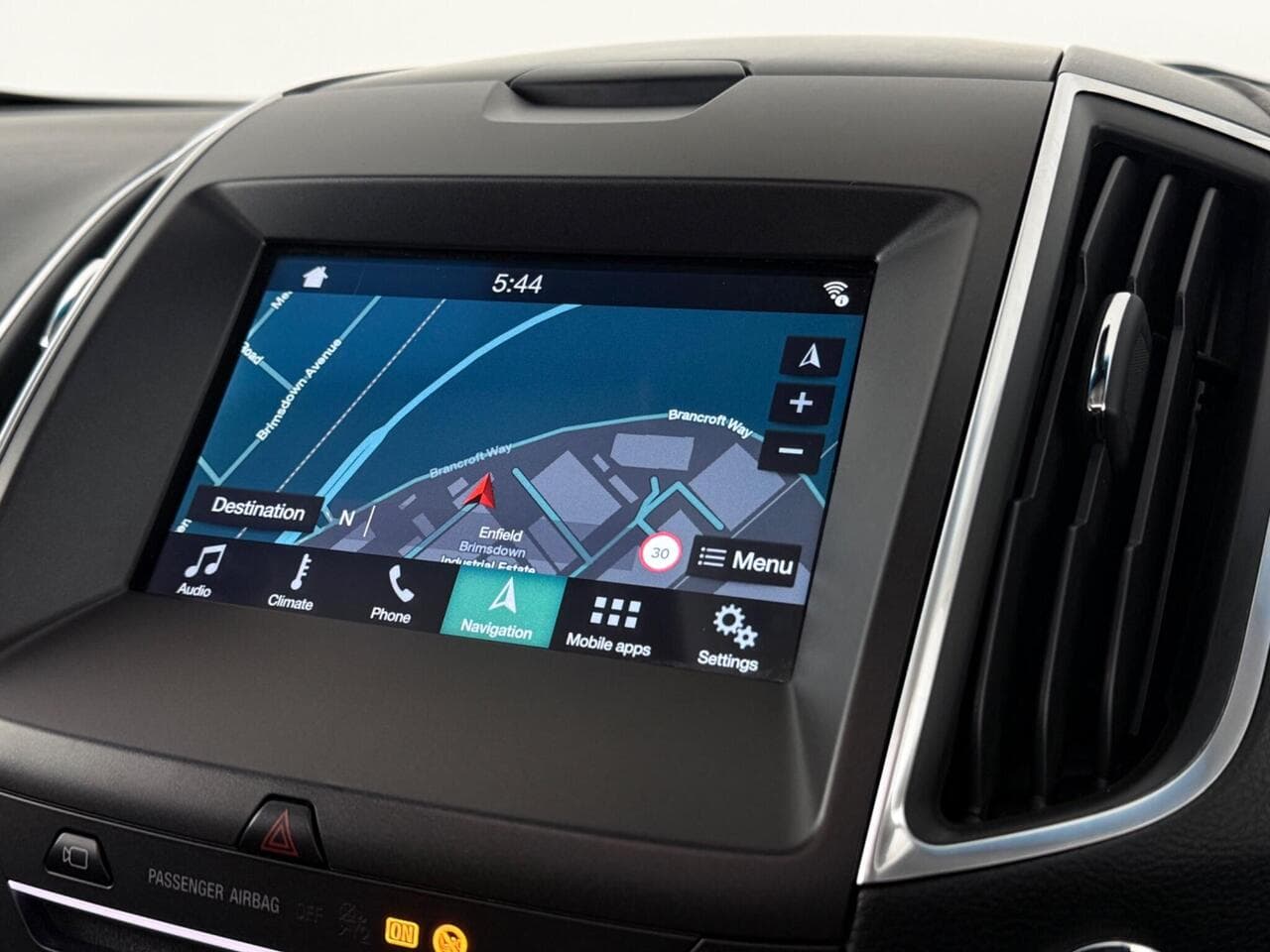 Ford Edge thumbnail Infotainment System
