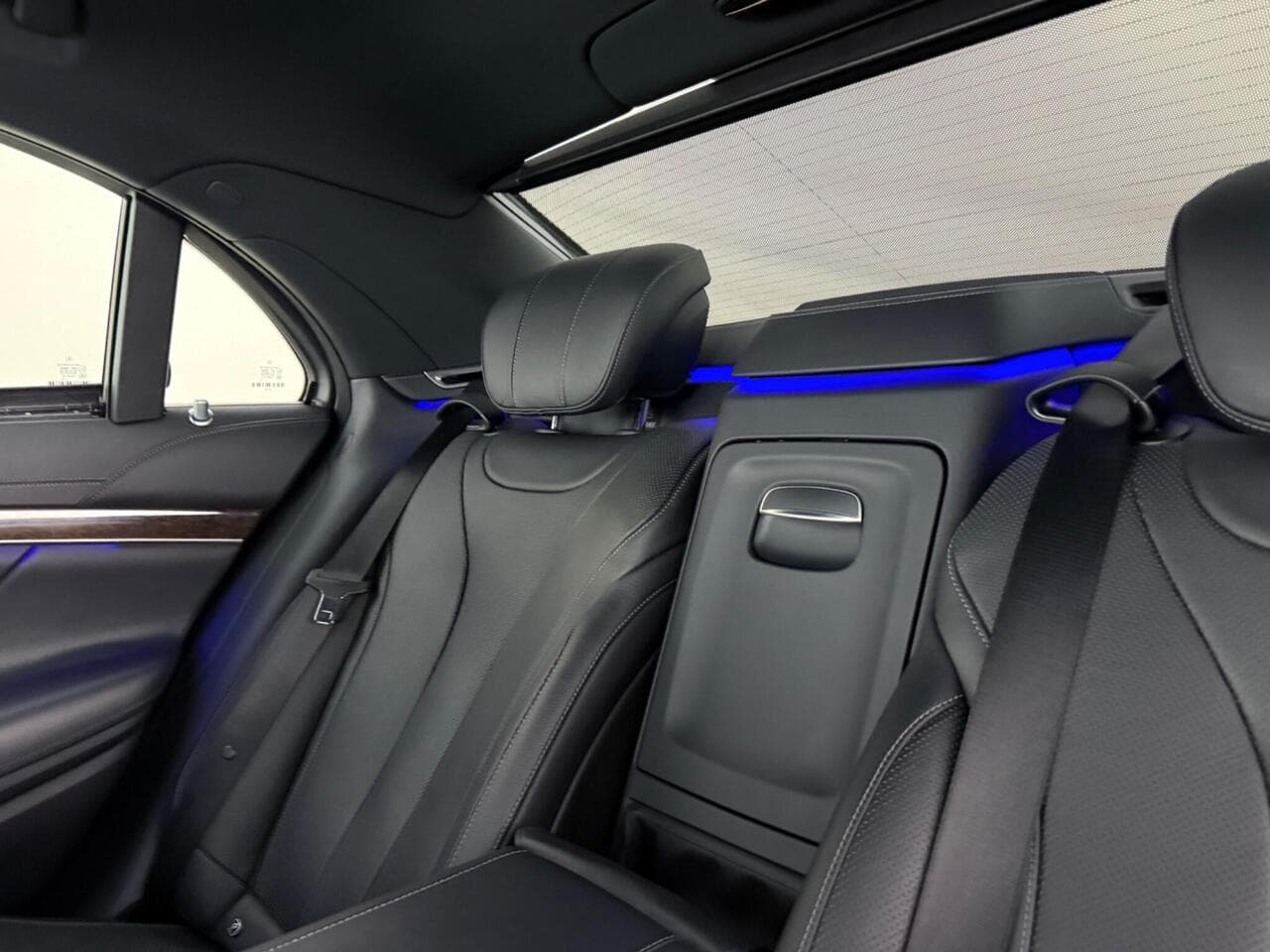 Mercedes-Benz S Class thumbnail Seats Rear