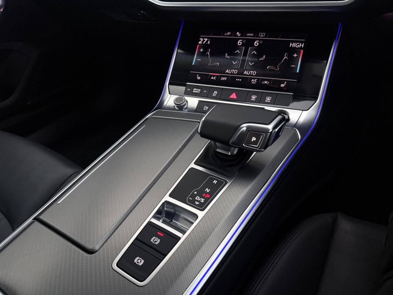 Audi A6 Avant thumbnail Interior Front