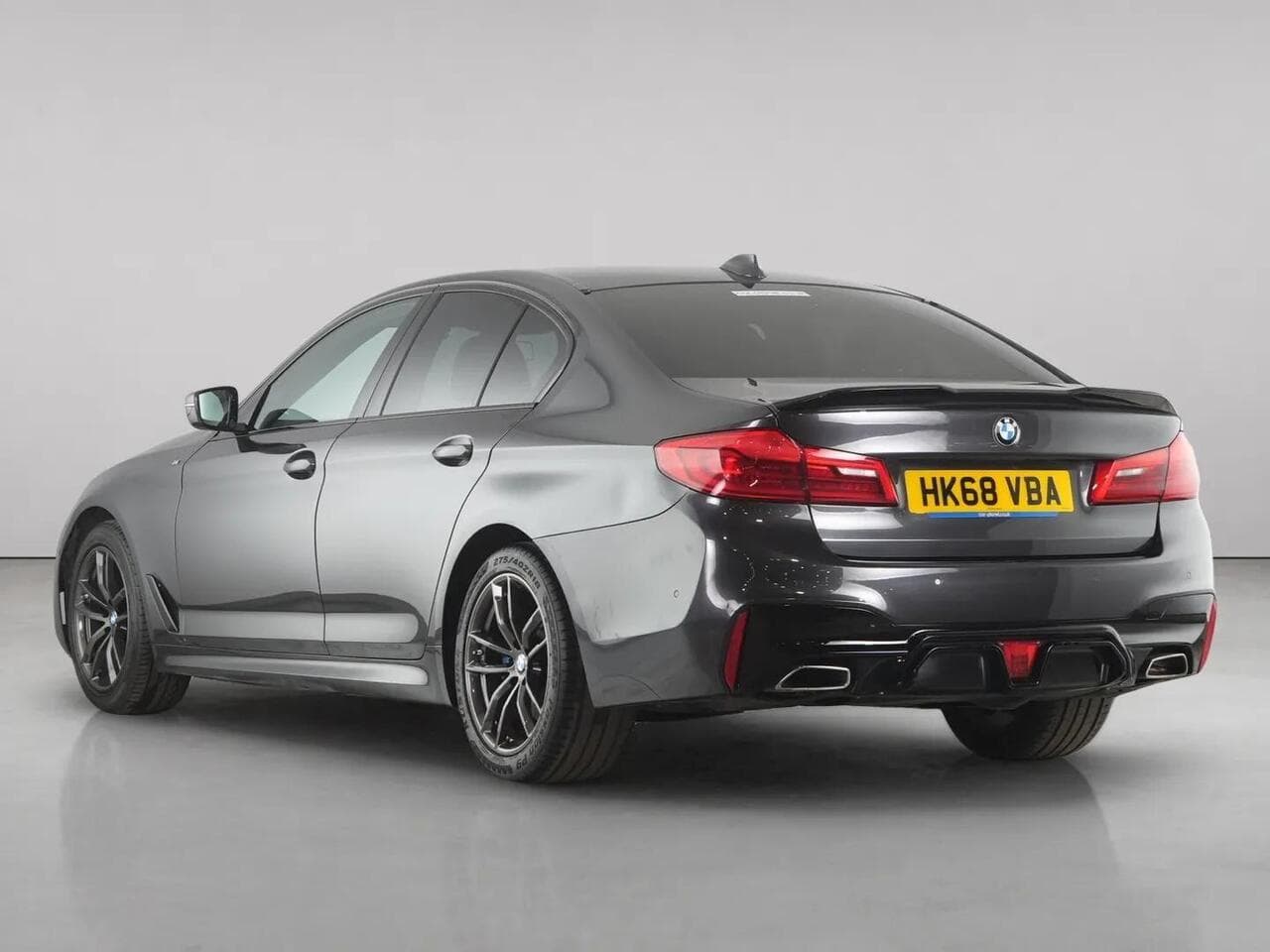 BMW 5 Series thumbnail Rear Left