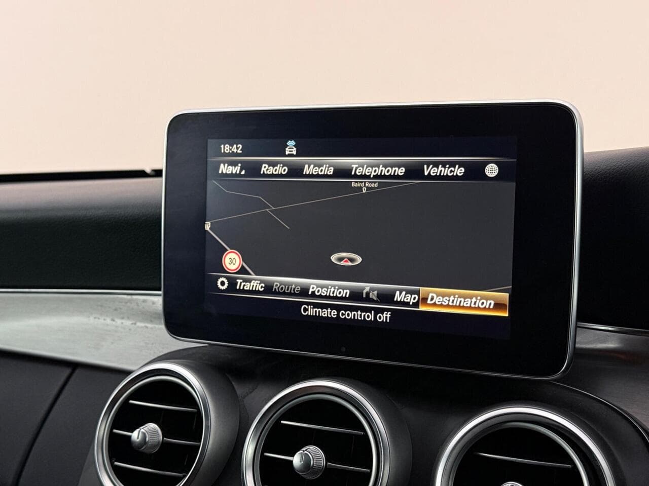 Mercedes-Benz C Class thumbnail Infotainment System