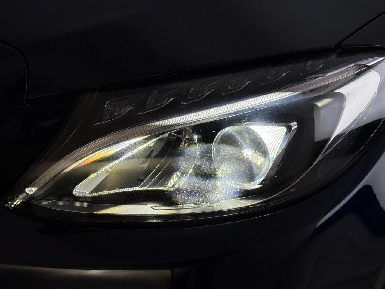 Mercedes-Benz C Class thumbnail Lights Front