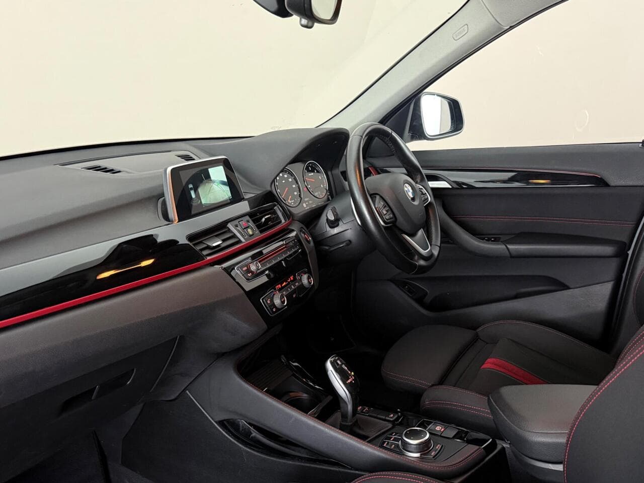 BMW X1 thumbnail Interior Front